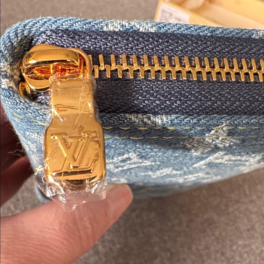 🍒 Denim Zippy Wallet | Monogram | Playful 🍒 - Picture 16 of 16